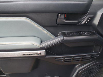 2025 Toyota 4Runner Hybrid Trailhunter