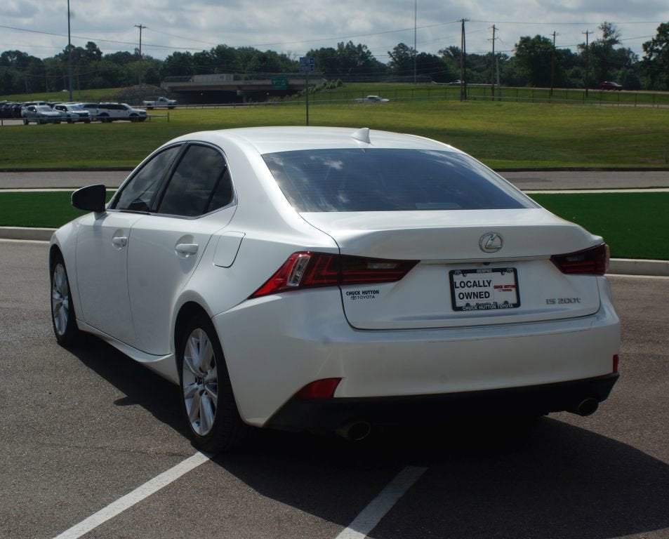 2016 Lexus IS 200t 