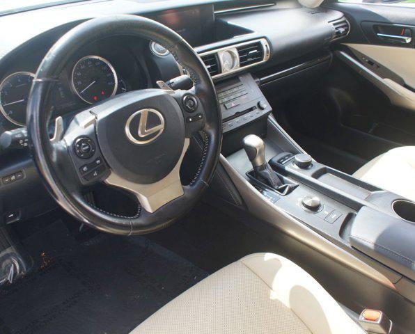 2016 Lexus IS 200t 