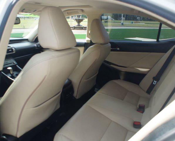 2016 Lexus IS 200t 