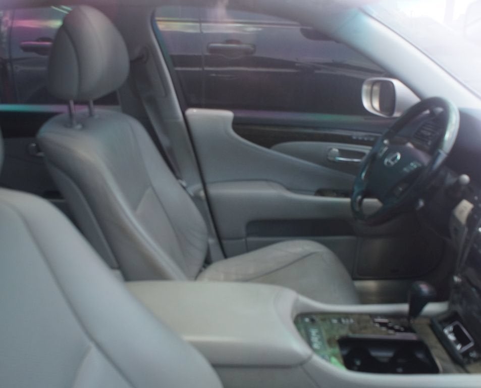 2007 Lexus LS 460 
