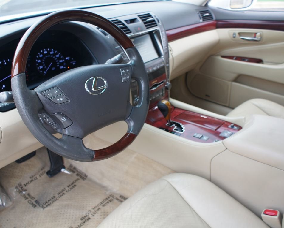 2007 Lexus LS 460 