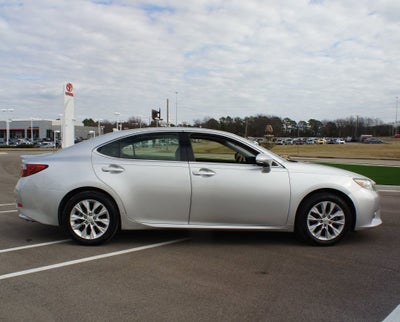 2013 Lexus ES 300h Hybrid