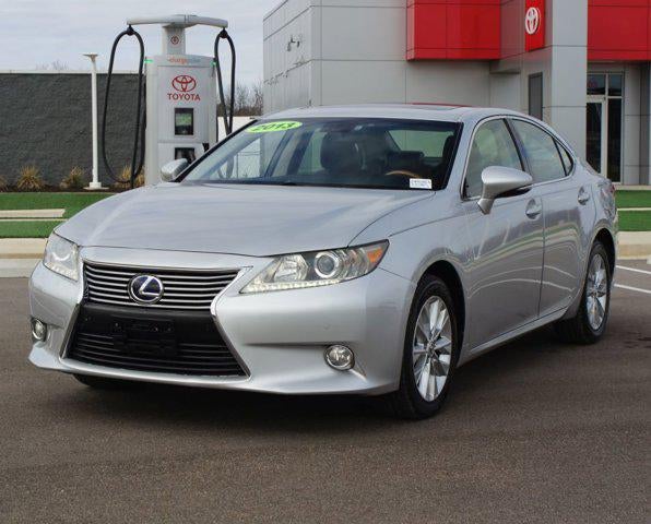 2013 Lexus ES 300h Hybrid