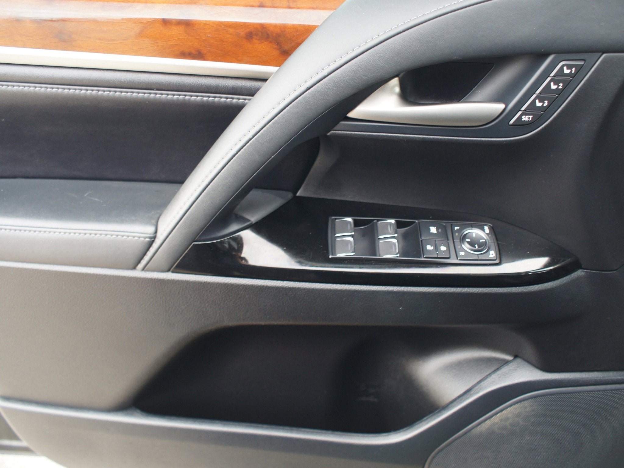 2020 Lexus LX LX 570