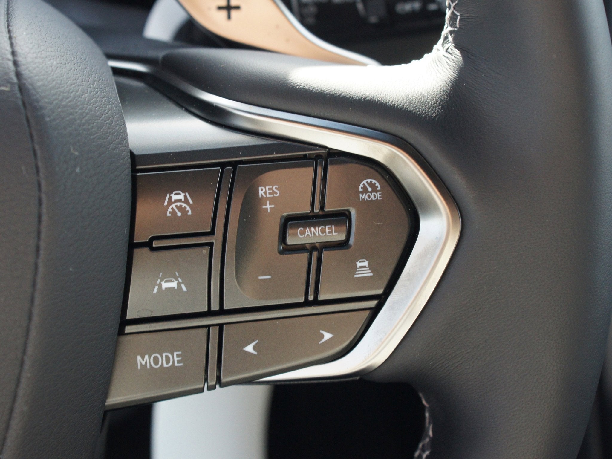 2025 Lexus LX LX 700h Luxury