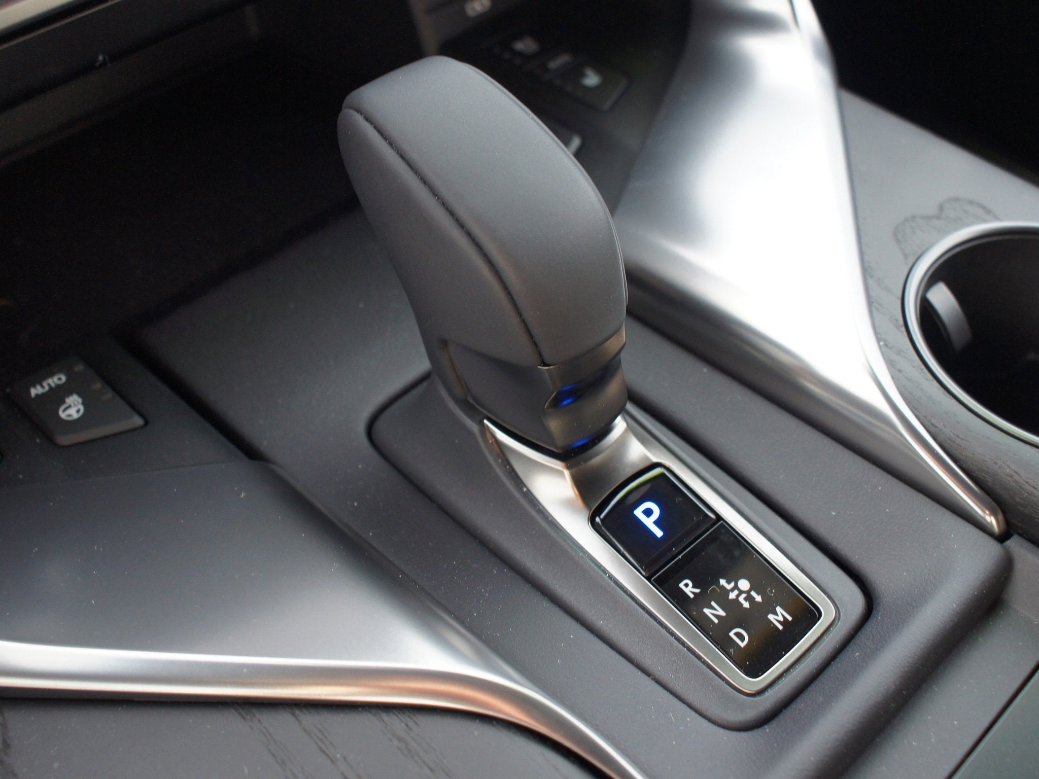 2025 Lexus LX LX 700h Luxury