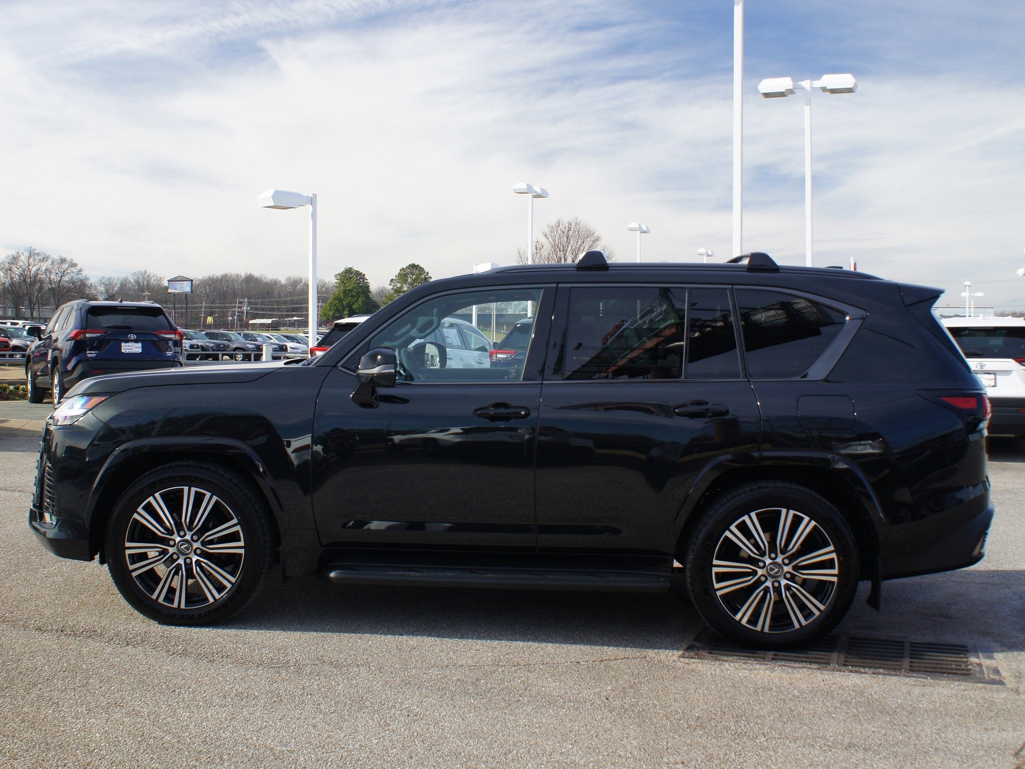 2025 Lexus LX LX 700h Luxury