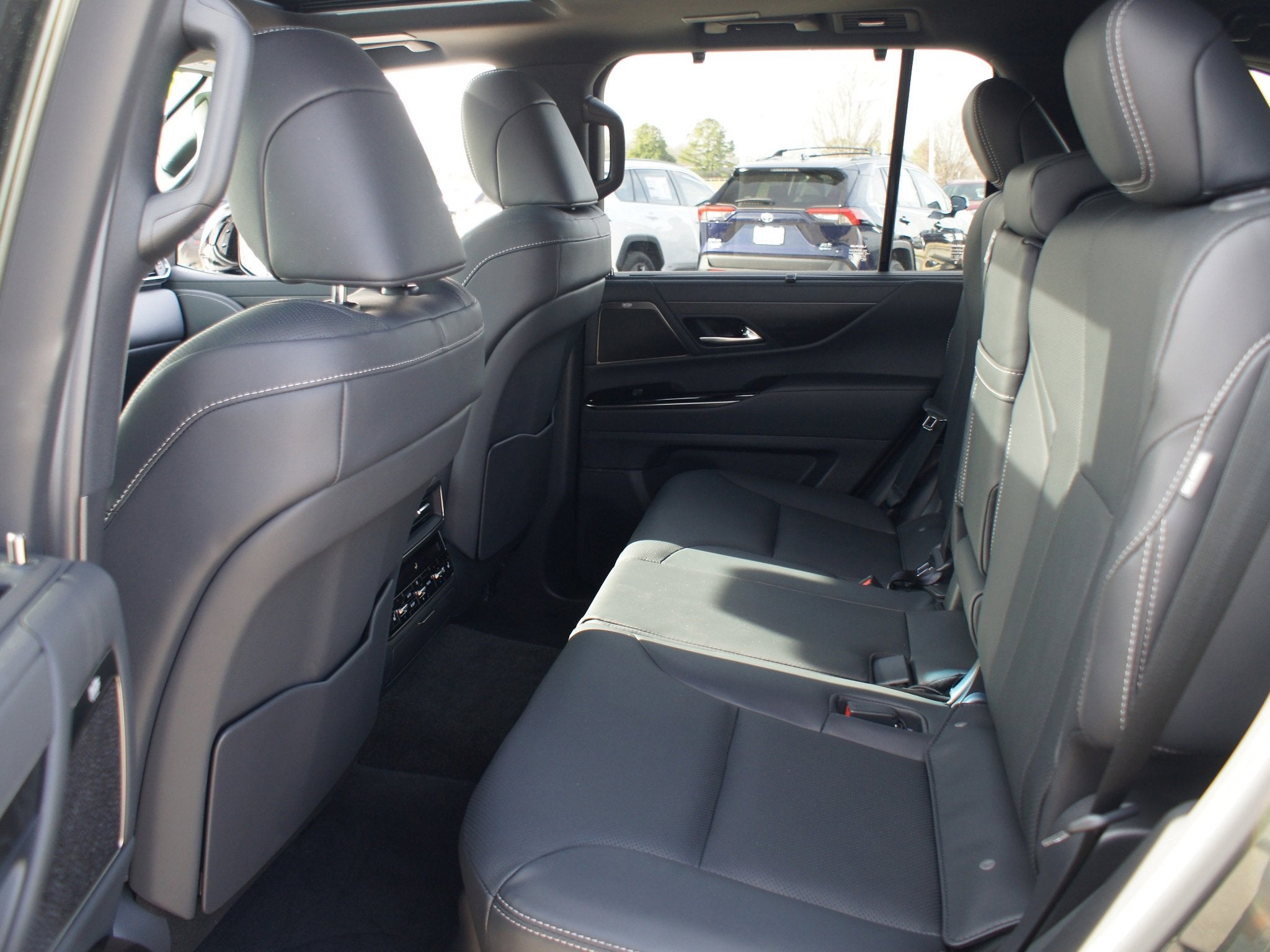 2025 Lexus LX LX 700h Luxury