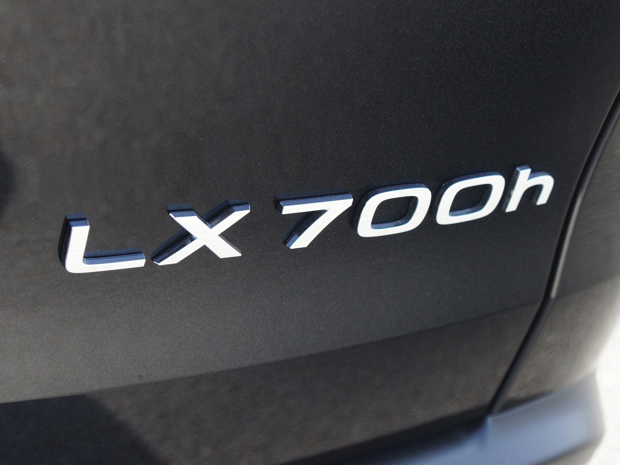 2025 Lexus LX LX 700h Luxury