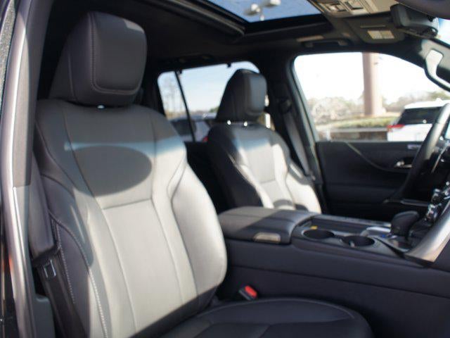 2025 Lexus LX LX 700h Luxury