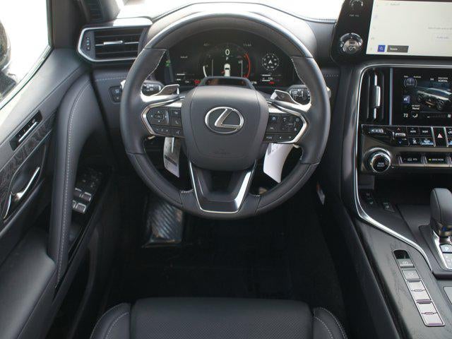 2025 Lexus LX LX 700h Luxury