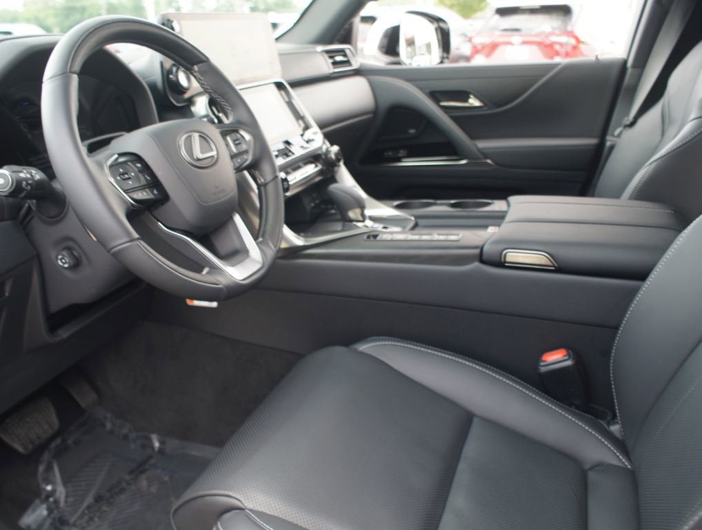 2026 Lexus LX LX 700h Luxury