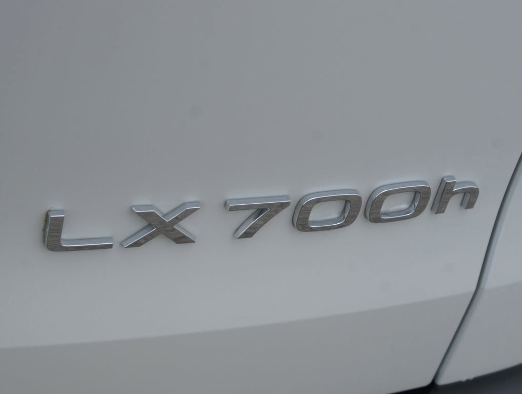 2026 Lexus LX LX 700h Luxury