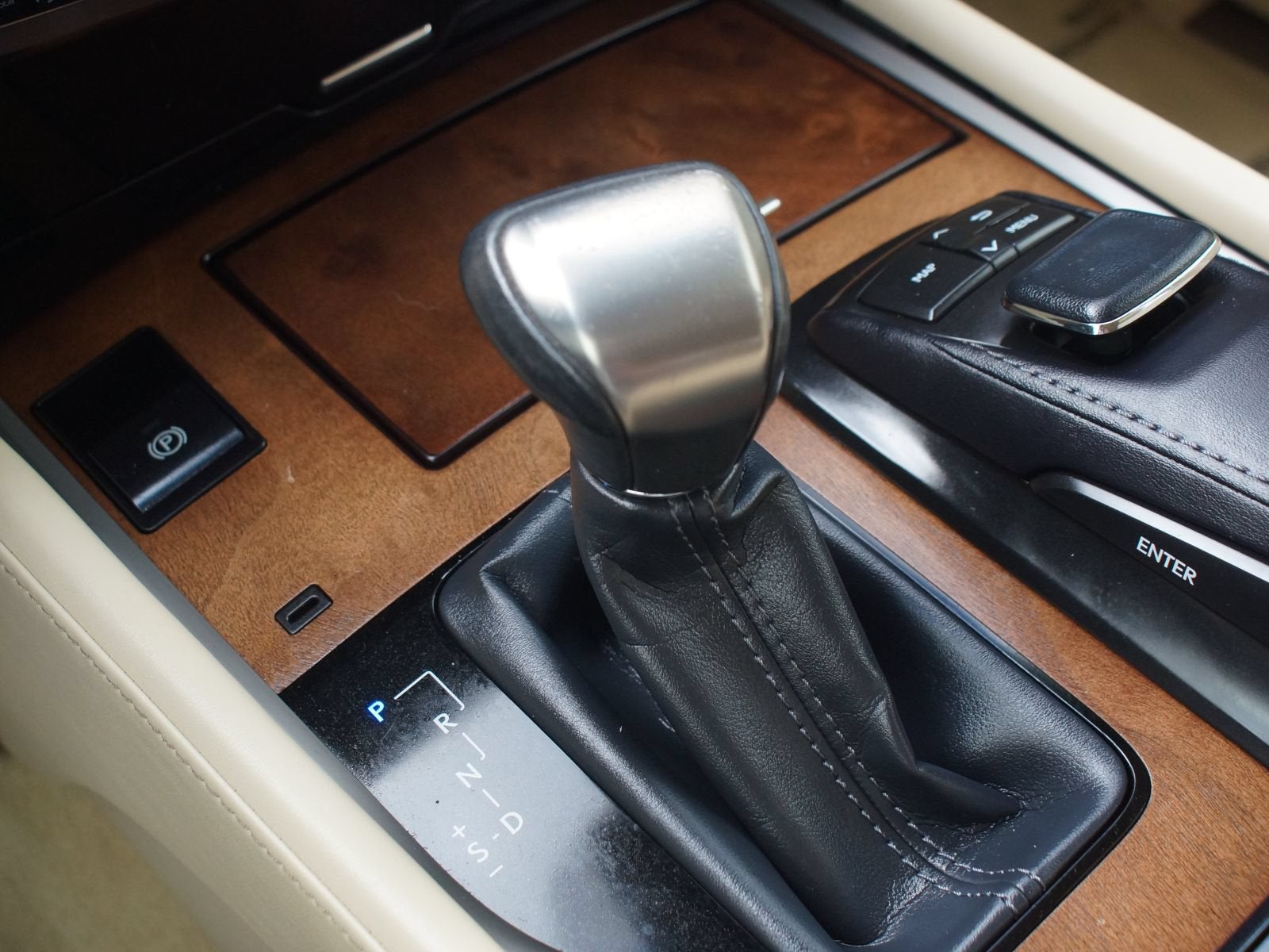2019 Lexus LX LX 570
