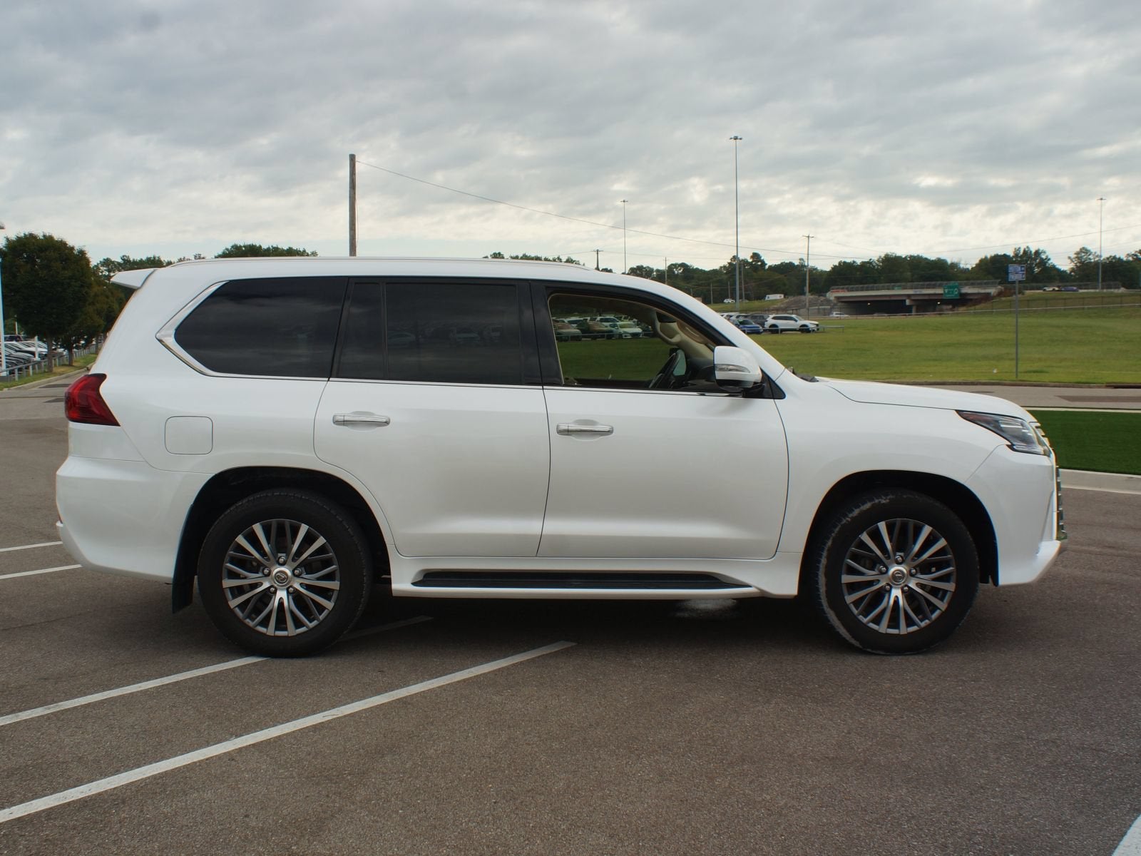 2019 Lexus LX LX 570