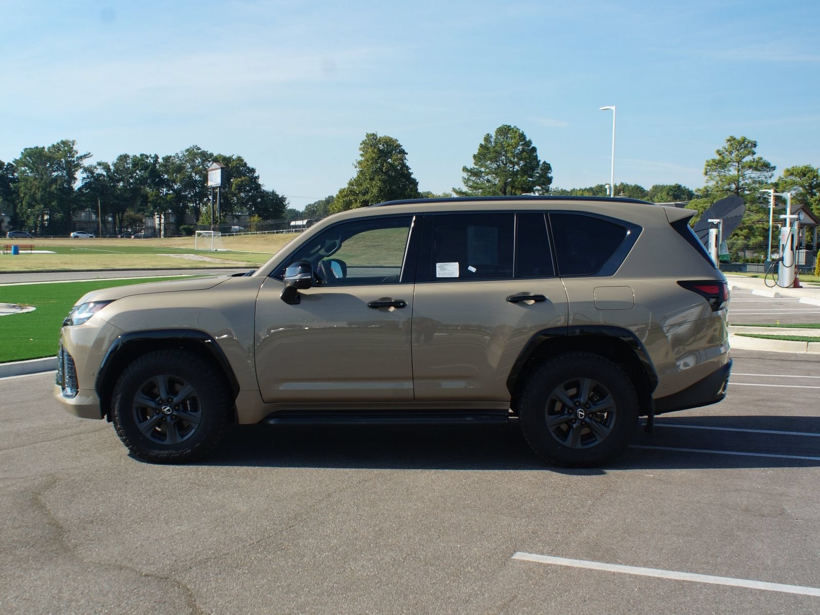 2025 Lexus LX LX 700h Overtrail