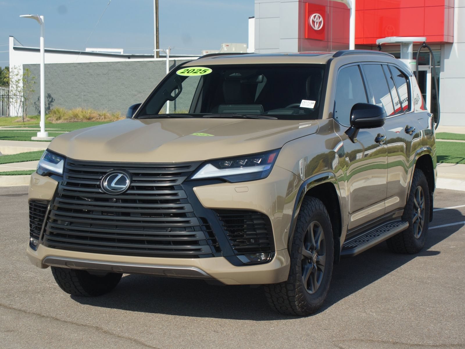 2025 Lexus LX LX 700h Overtrail