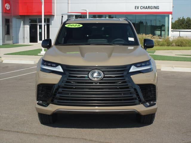 2025 Lexus LX LX 700h Overtrail