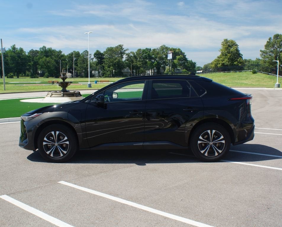 2024 Toyota bZ4X XLE