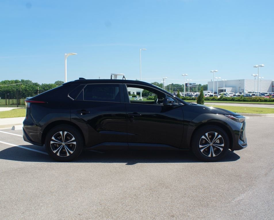 2024 Toyota bZ4X XLE