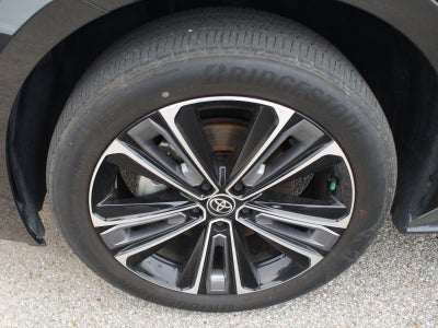 2023 Toyota bZ4X Limited