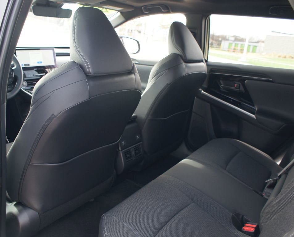 2025 Toyota bZ4X XLE