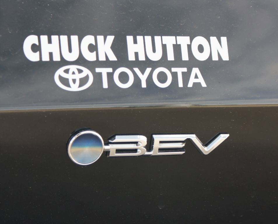 2025 Toyota bZ4X XLE