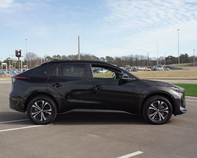 2025 Toyota bZ4X XLE