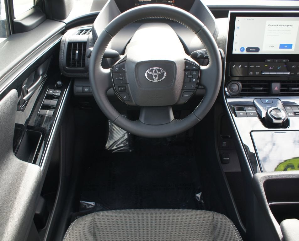 2025 Toyota bZ4X XLE