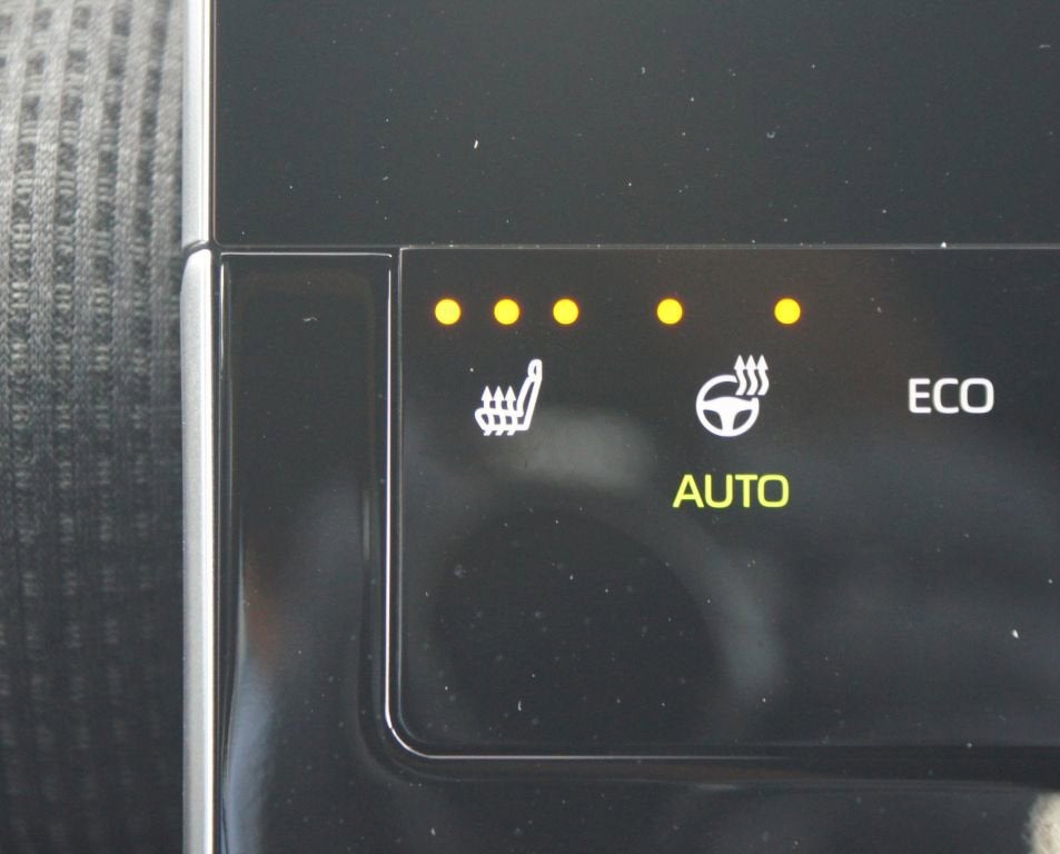 2025 Toyota bZ4X XLE