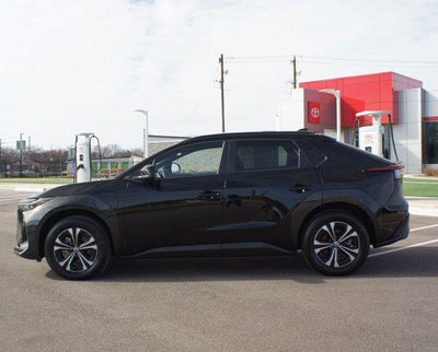 2025 Toyota bZ4X XLE