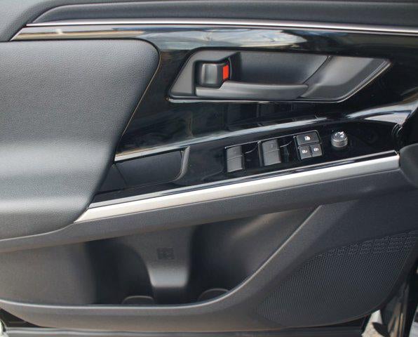 2025 Toyota bZ4X XLE