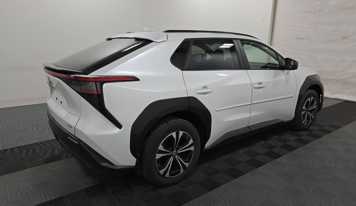 2023 Toyota bZ4X XLE