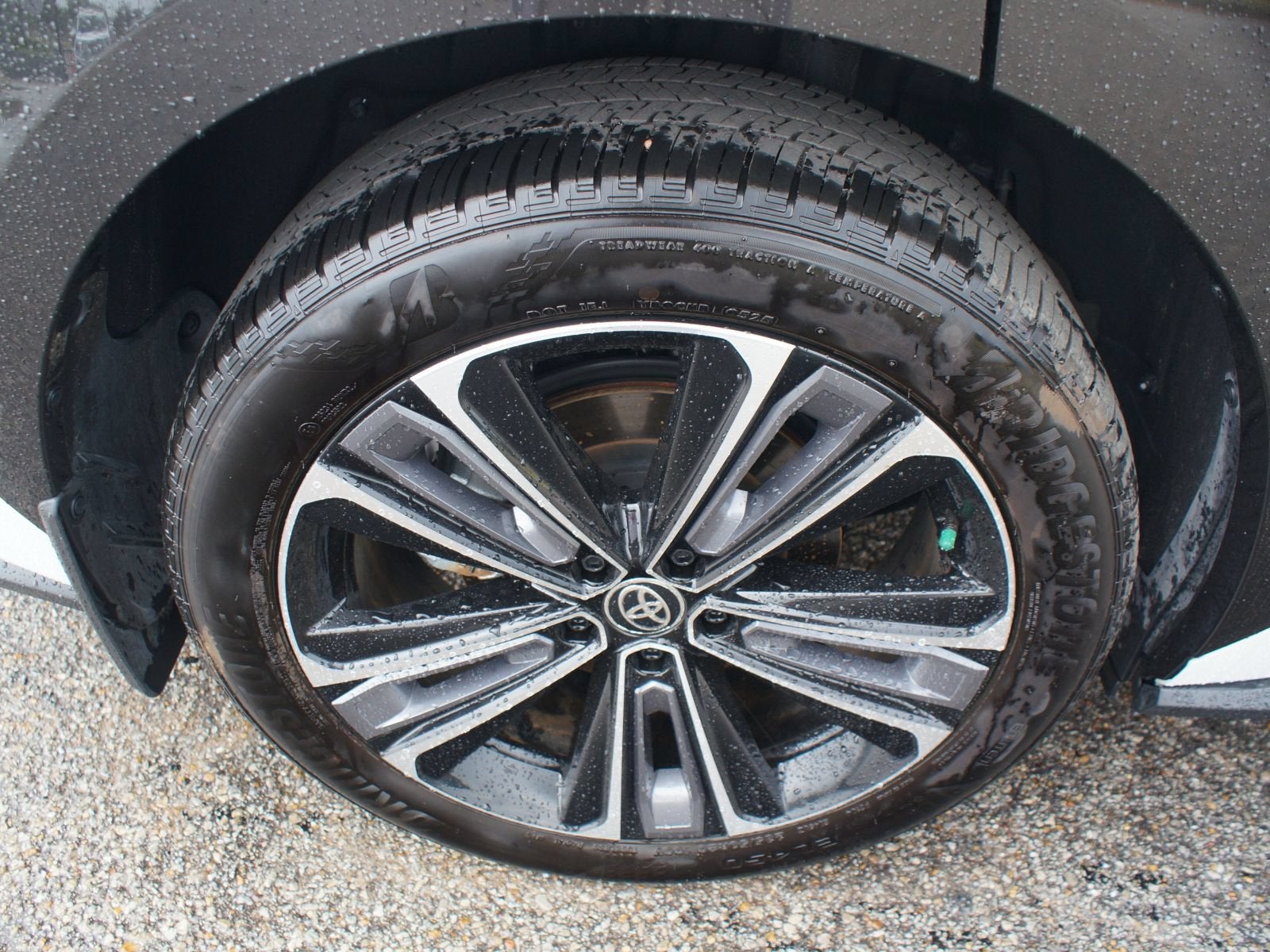 2025 Toyota bZ4X Limited