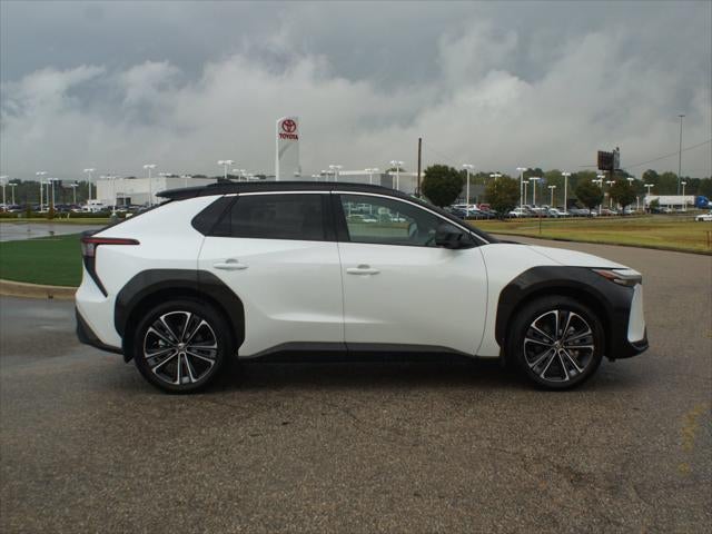 2025 Toyota bZ4X Limited