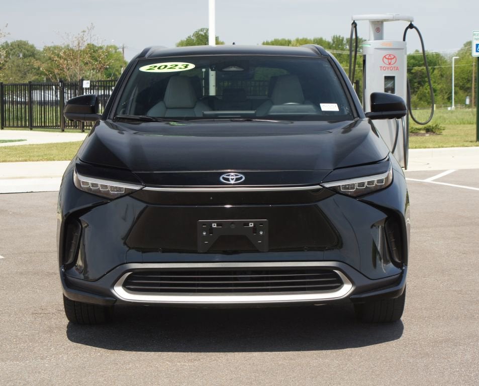 2023 Toyota bZ4X Limited