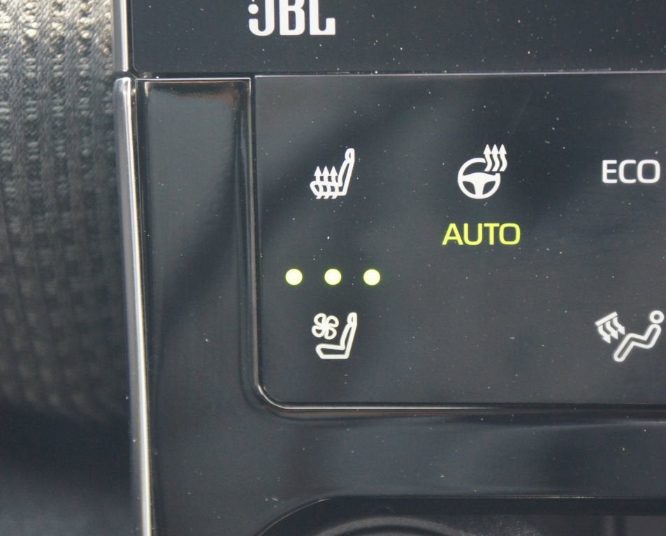 2023 Toyota bZ4X Limited