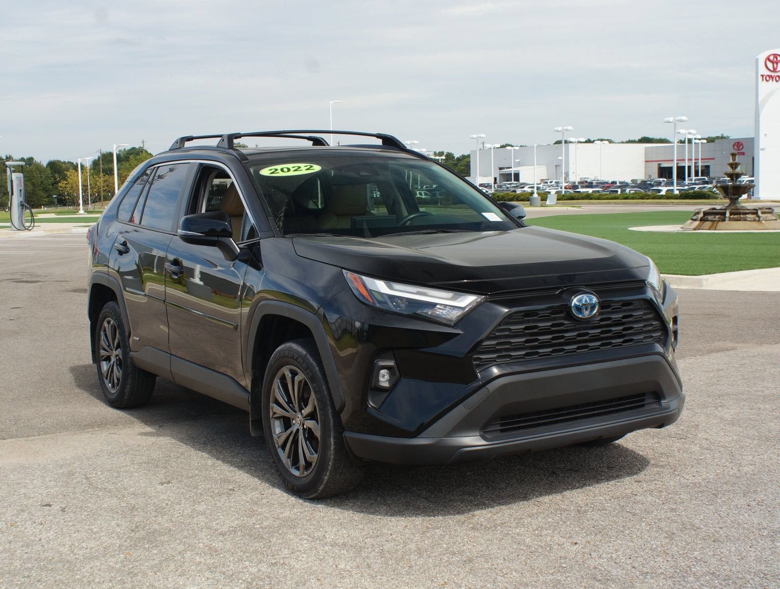 2022 Toyota RAV4 Hybrid XLE Premium