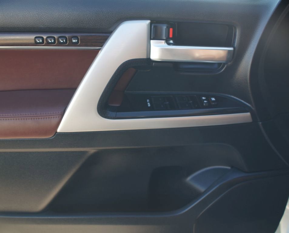 2021 Toyota Land Cruiser Base