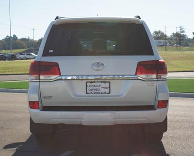 2021 Toyota Land Cruiser Base