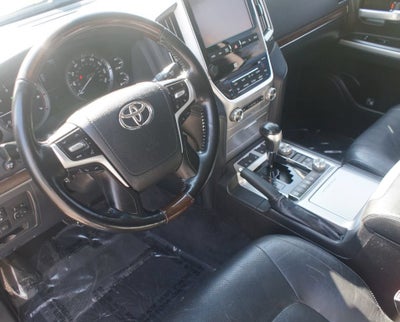 2018 Toyota Land Cruiser Base