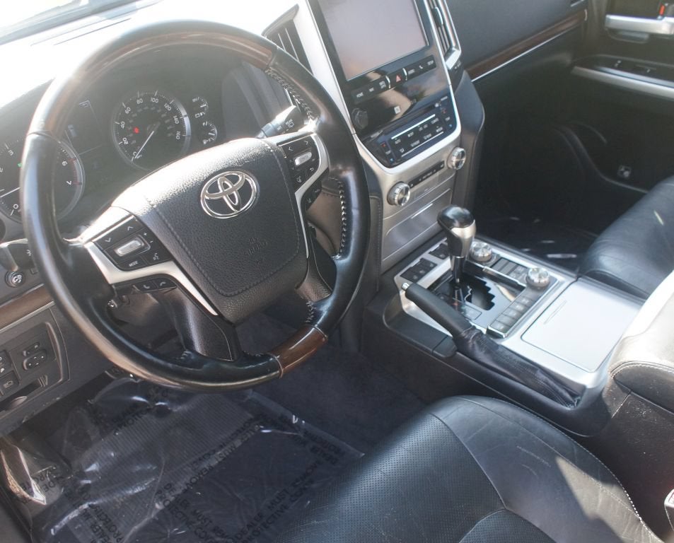2018 Toyota Land Cruiser Base