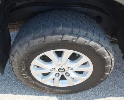 2018 Toyota Land Cruiser Base