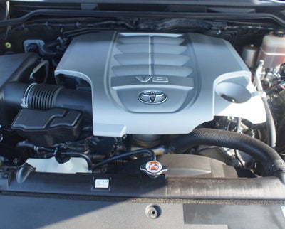 2018 Toyota Land Cruiser Base