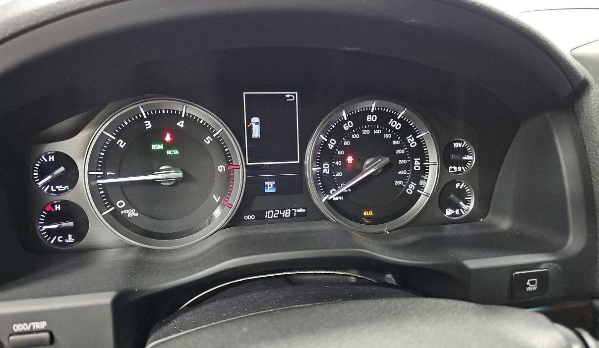 2018 Toyota Land Cruiser Base