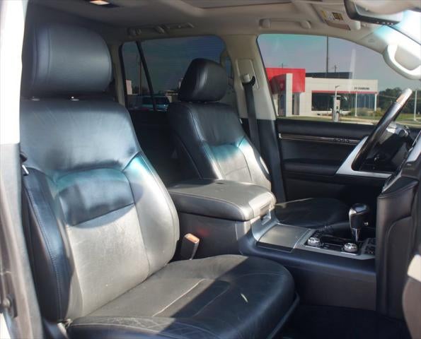 2018 Toyota Land Cruiser Base
