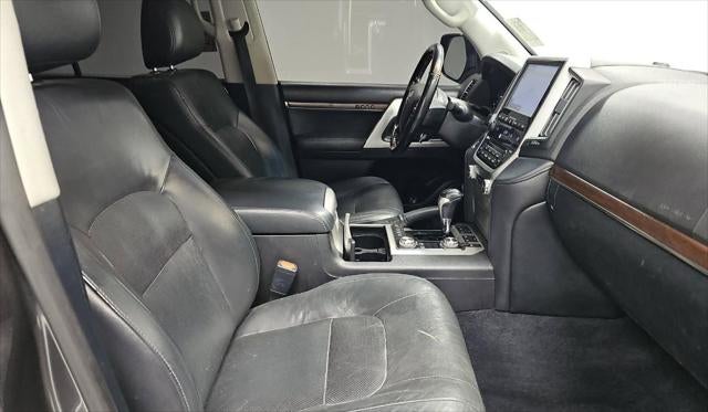 2018 Toyota Land Cruiser Base