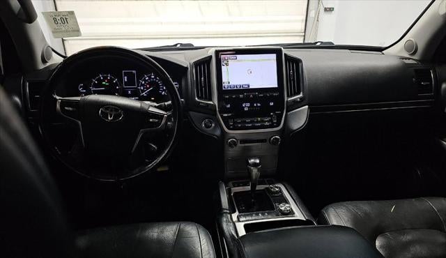 2018 Toyota Land Cruiser Base