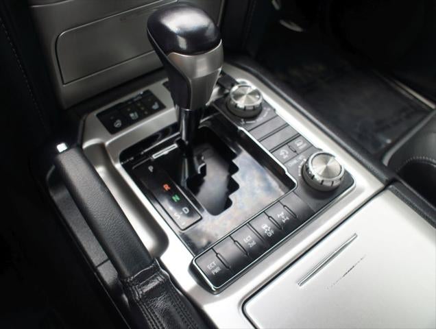 2019 Toyota Land Cruiser VXR